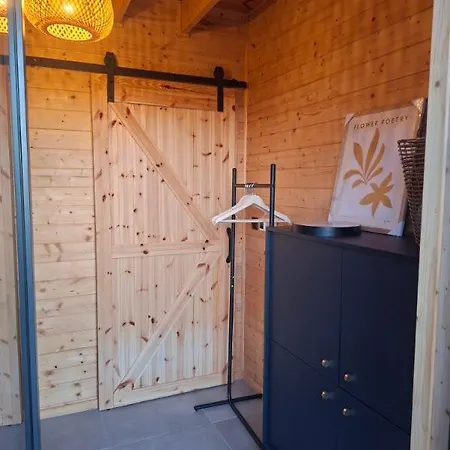 Casa de Férias W Sosninie, Stodola Dzierzenin